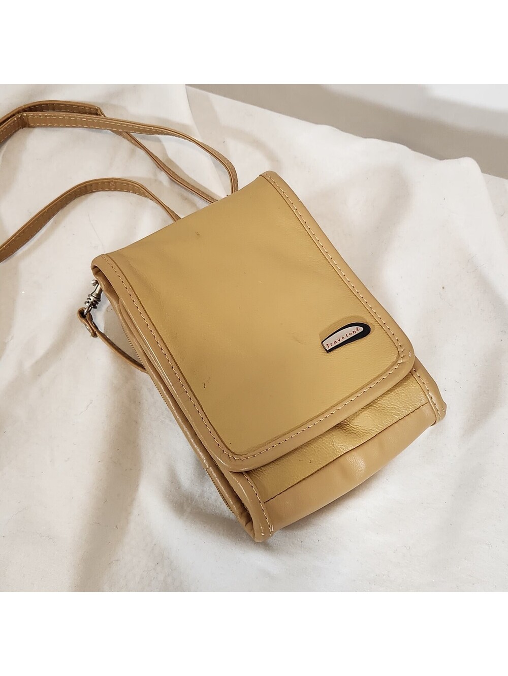 Travelon Tan/Gold Crossbody Anti Theft Purse Crossbody Protection Travel Bag
